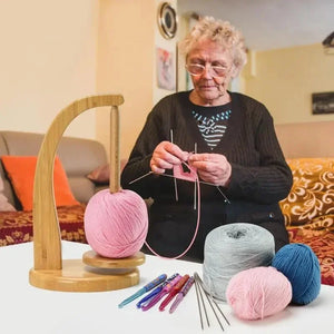 Wooden Rotating Yarn Holder Spinner